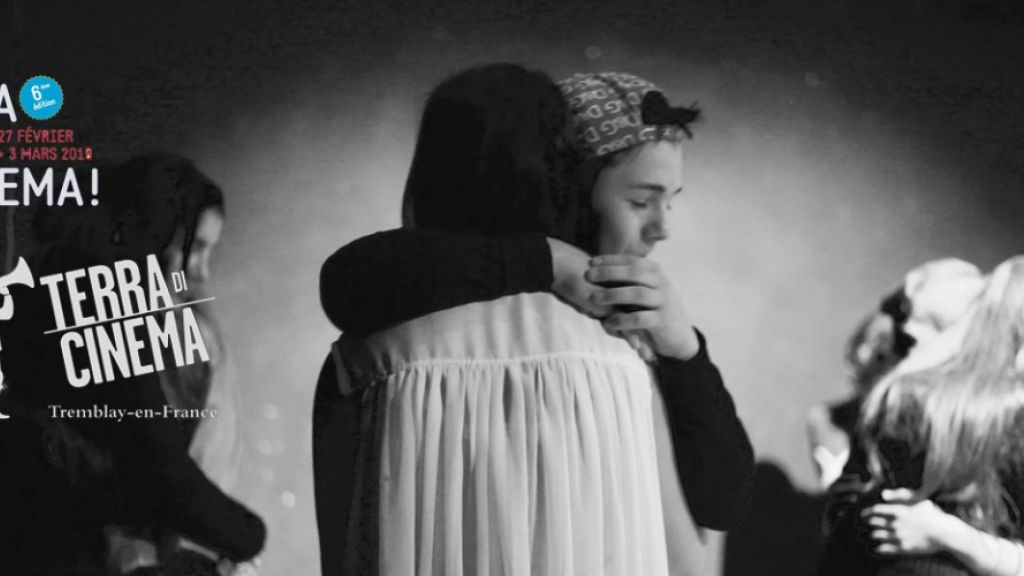 DUE PROIEZIONI PER NON PUO' ESSERE SEMPRE ESTATE