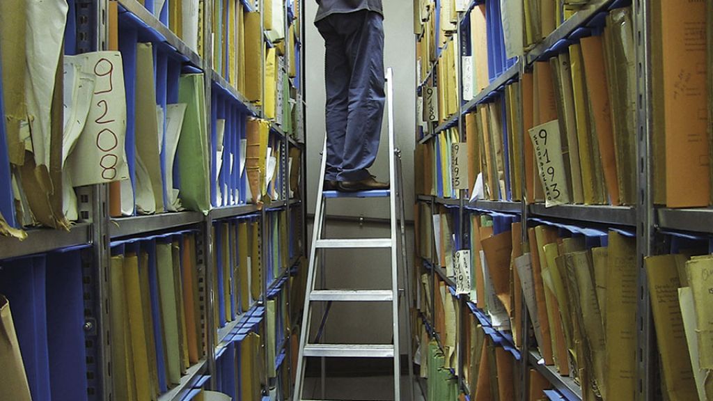 APERTI AL PUBBLICO di Silvia Bellotti da oggi su Rai Cinema Channel